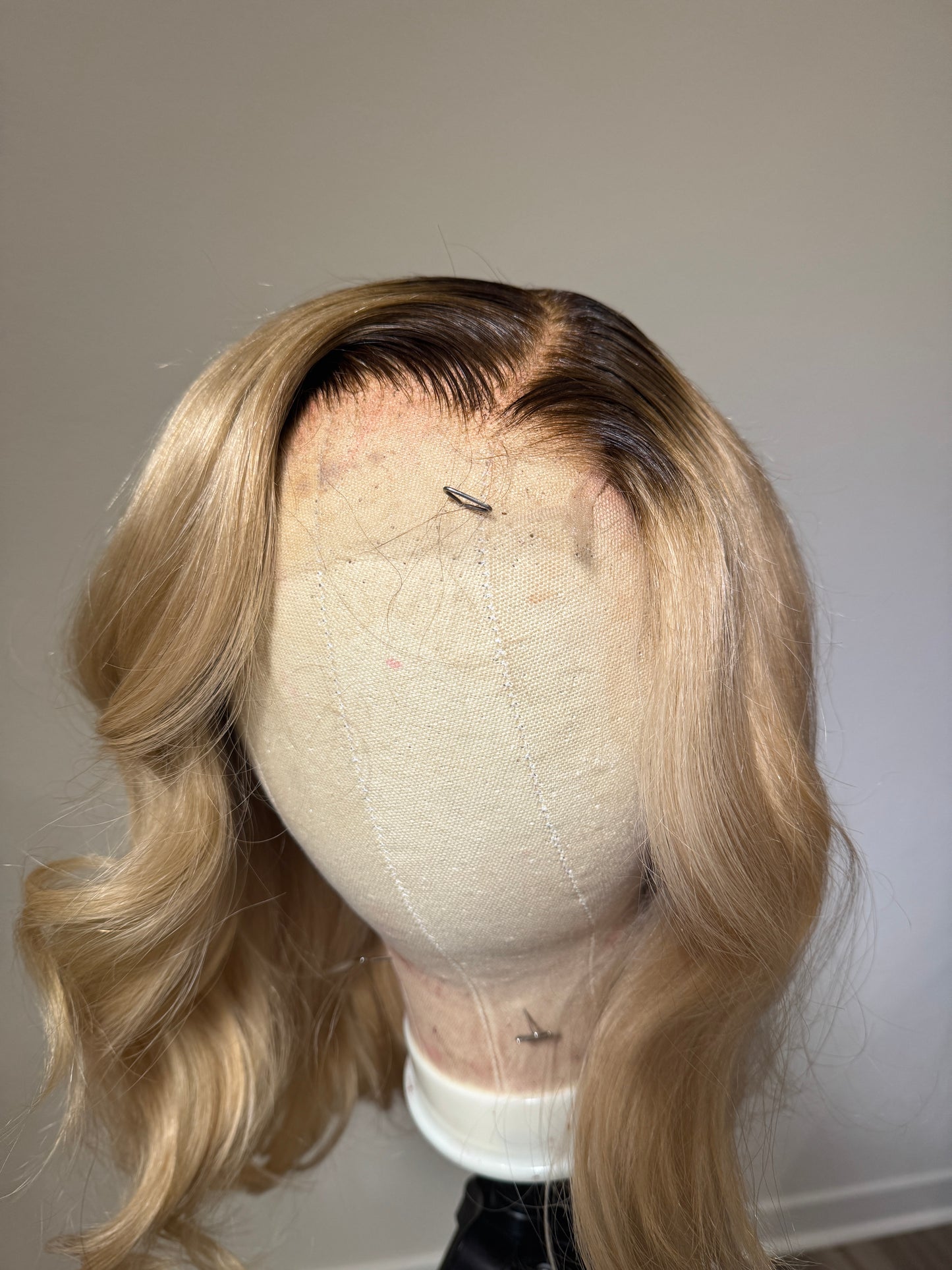 ASH BLONDE DARK ROOTS CLOSURE WIG 5x5 HD LACE 16 INCHES